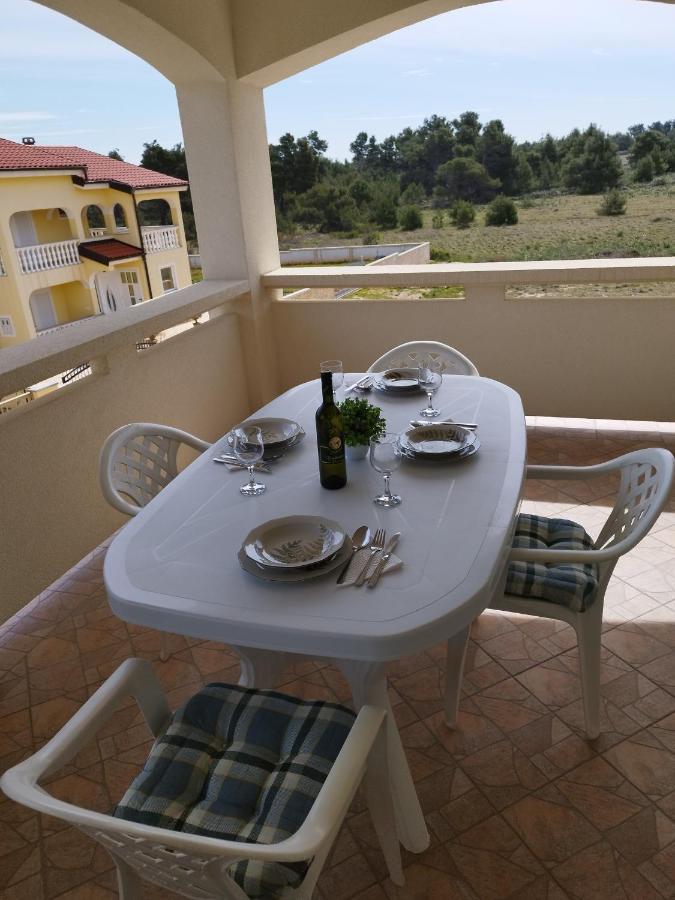 Apartmani Vjeko Vir Exterior foto