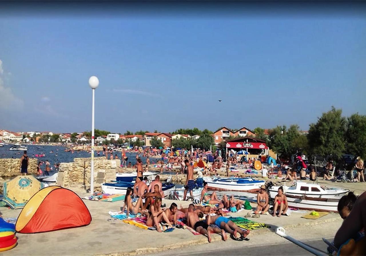 Apartmani Vjeko Vir Exterior foto
